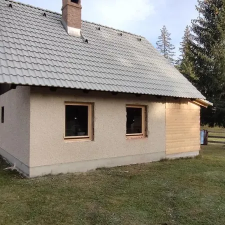 Pocitniska Hiska Na Uskovnici