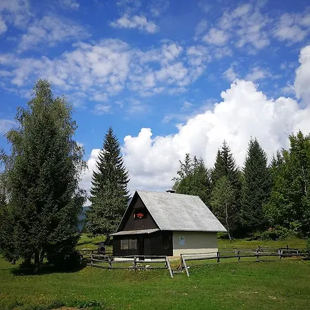 Pocitniska Hiska Na Uskovnici Casa vacanze Bohinj