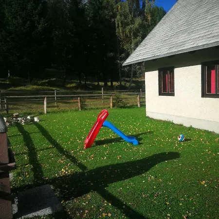 Holiday home Pocitniska Hiska Na Uskovnici